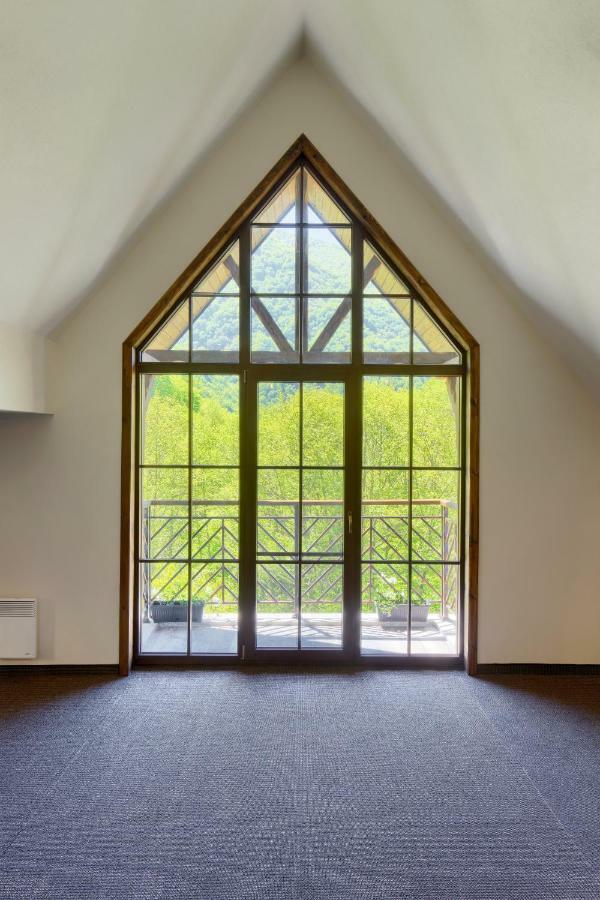 Hotel Apostolite 산단스키 외부 사진